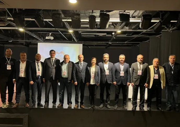 Güçlü Yönetim, Güçlü AGF