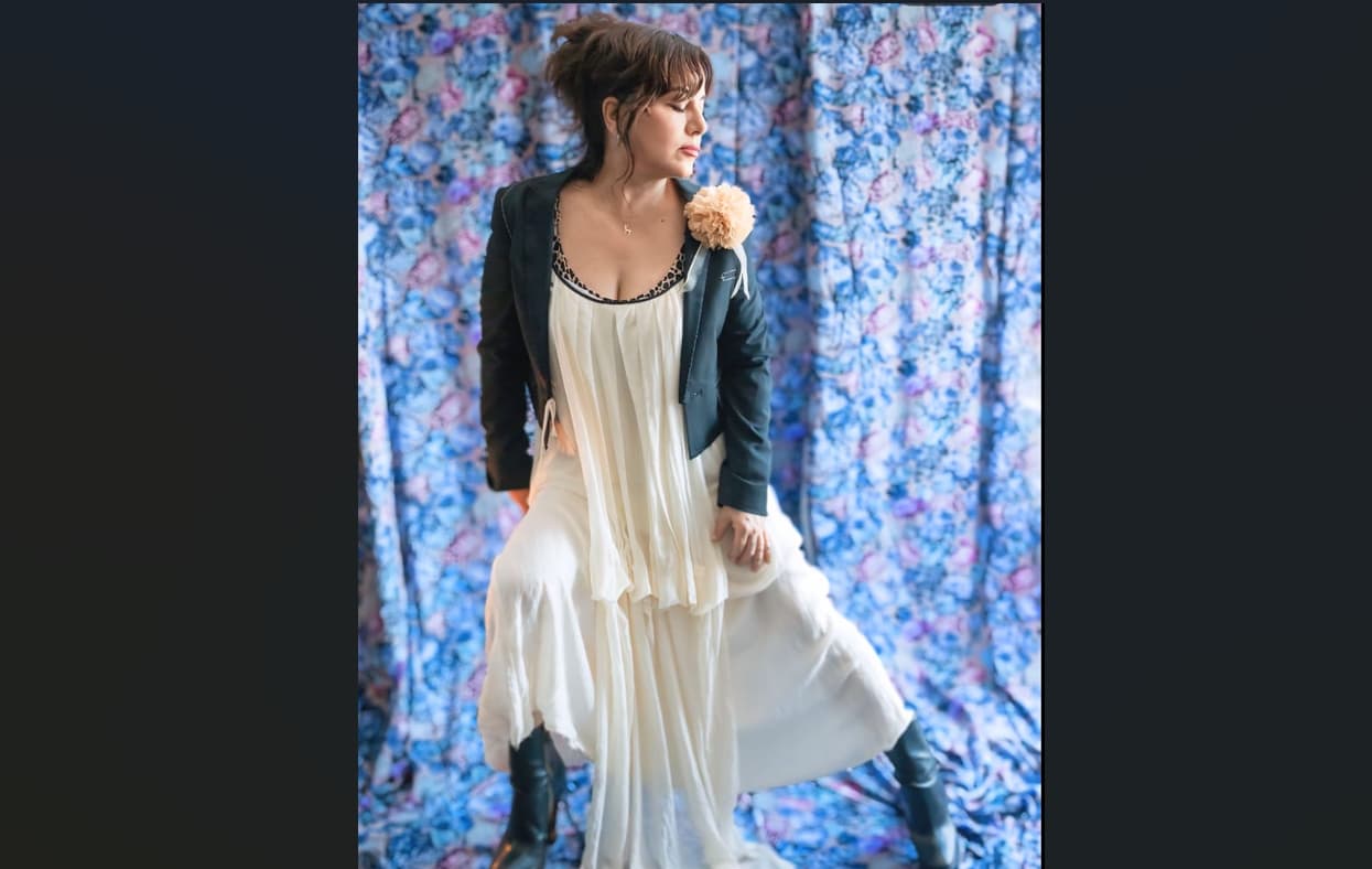 Sevtap Ünal’dan Ters Köşe Kiraz Ağacı