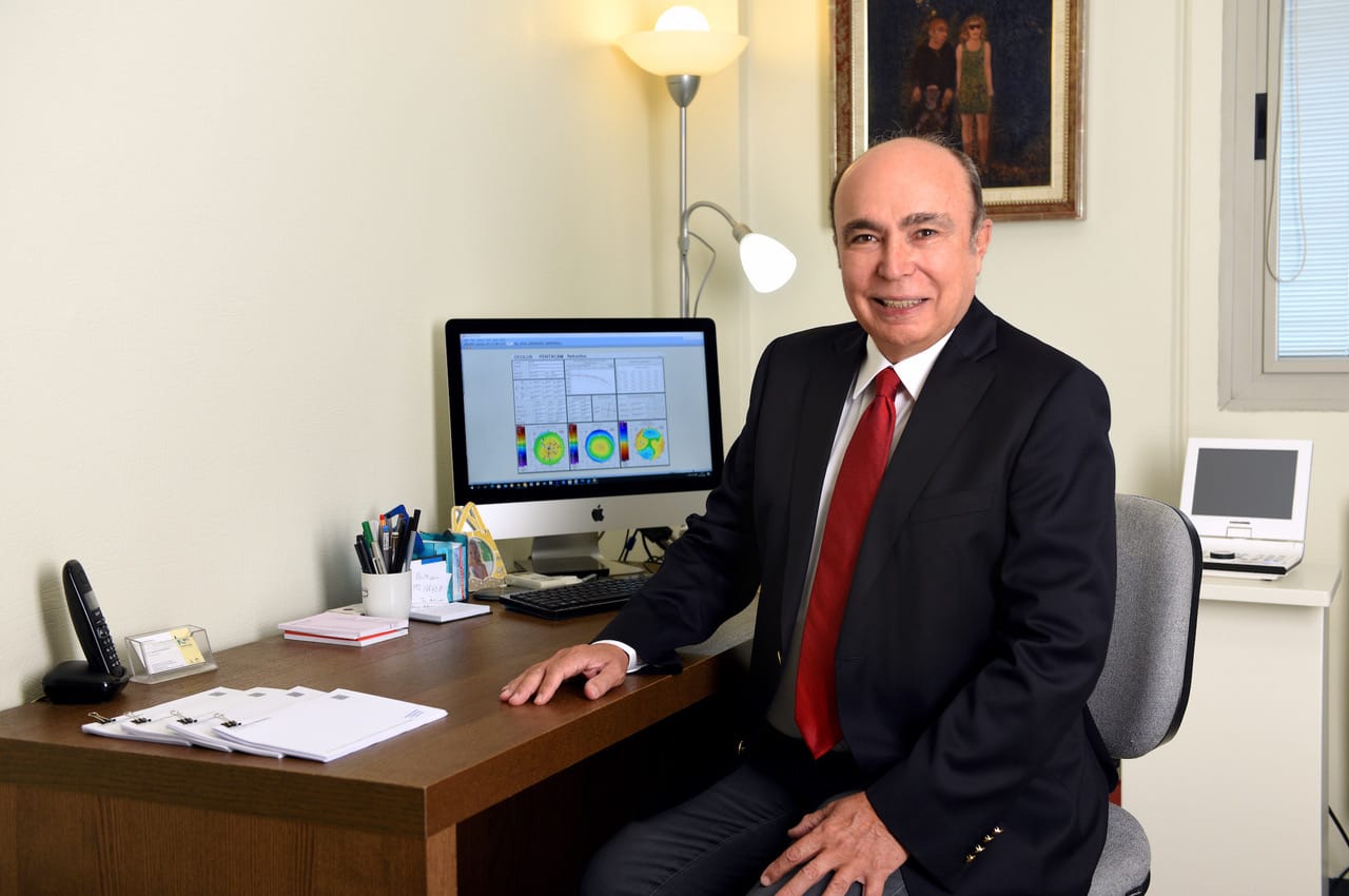 Uzun Süre Ekrana Bakmak Miyop Hastalığını Artırıyor