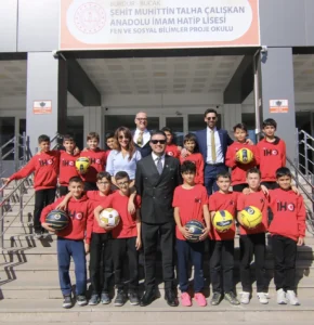 Fenerbahçeli Liderler Derneği, Anadolu’da yapay zeka seferberliği başlattı